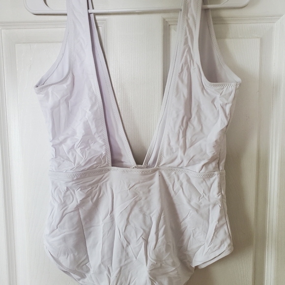 Bathing suit - Picture 3 of 4